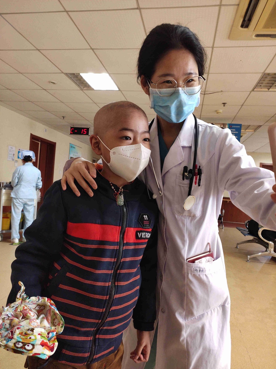 血癌男童结疗出院,3个月后特殊部位处复发,妈妈含泪让女儿辍学