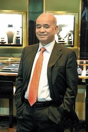 刘銮雄五次求婚未得的女人,看到照片我惊了