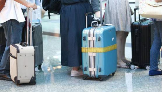 出门旅游,为什么带行李箱会遭人嫌弃?