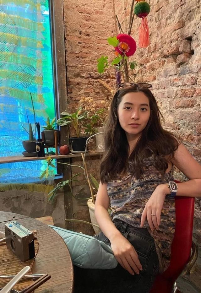 泰国名媛日常穿搭太摩登,诠释精致与优雅,真是人间富贵花