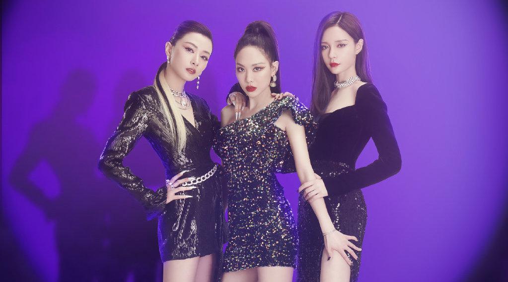 二次公演舞台《manta》王霏霏,万茜,沈梦辰