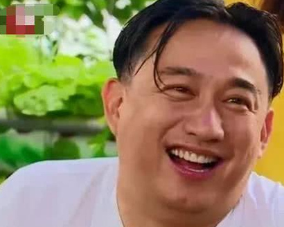 吴奇隆探班刘诗诗身材发福似油腻大叔与小17岁娇妻像两代人