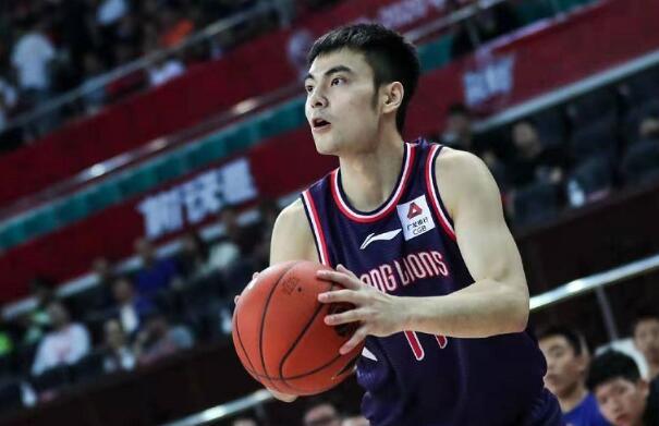 又一cuba球员拔尖三分7中5轰193赛季三分命中率高达55