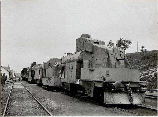 坦桑尼亚火车装甲车图片