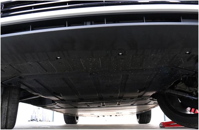 单挑特斯拉model 3!深度试驾极星2,不以资历论英雄