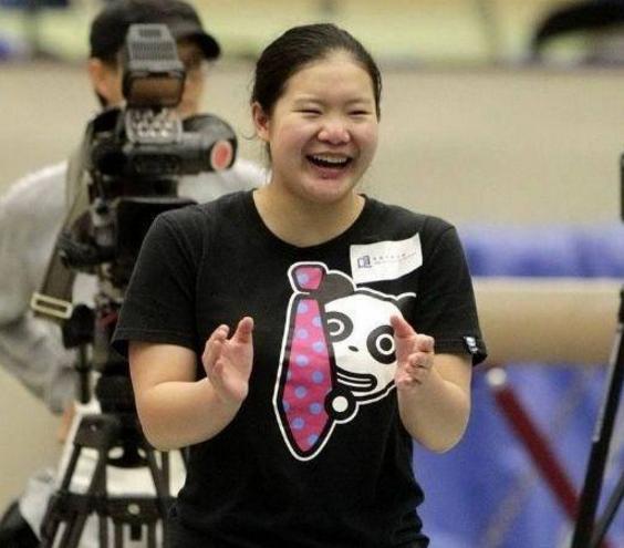 奥运冠军程菲,退役后身体发福认不出,现已成大学教授仍是单身