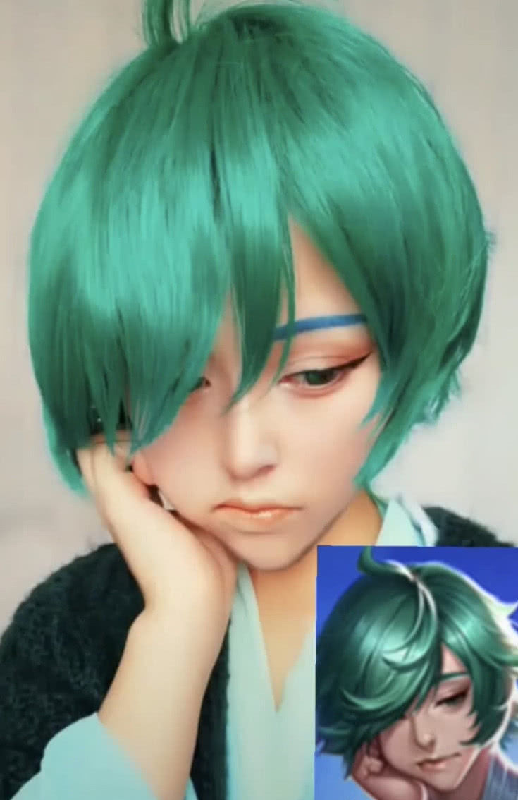 小姐姐cos《王者荣耀》庄周,眼神很到位,多一条鱼就要上天了