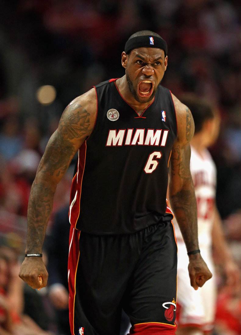 詹姆斯什么时候成为联盟第一人?本人回应:2012年东决g6!