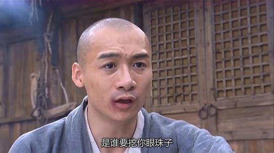 例如《天龙八部》中虚竹的扮演就收获了非常高的人气,而且高虎也是