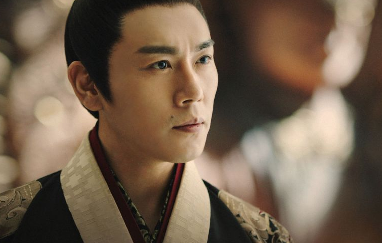 《锦绣南歌》花絮,李沁大力拥抱秦昊,钢铁兄弟情一点都不浪漫