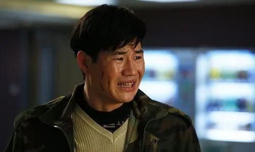 猎鹰突击嘎子哥谢孟伟海外刀尖舔血战狼票房神话为何难延续