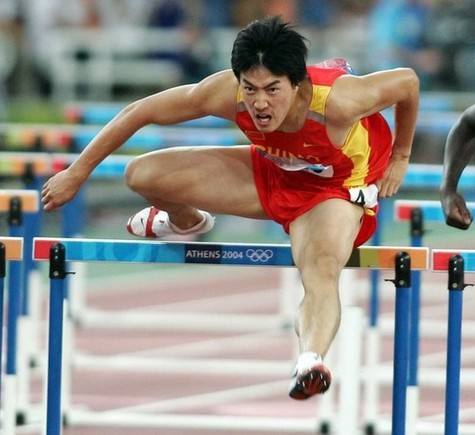 刘翔创造110米栏纪录震惊世界,他是不是中国最伟大的运动员?