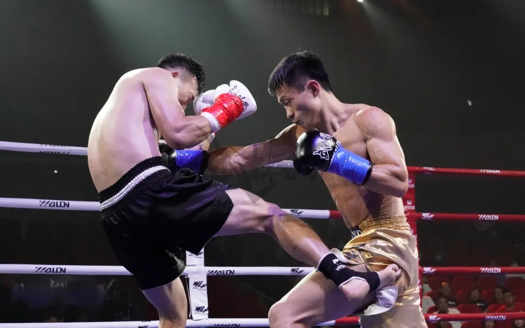 大爆冷响雷神剑刘响明一腿ko贾奥奇