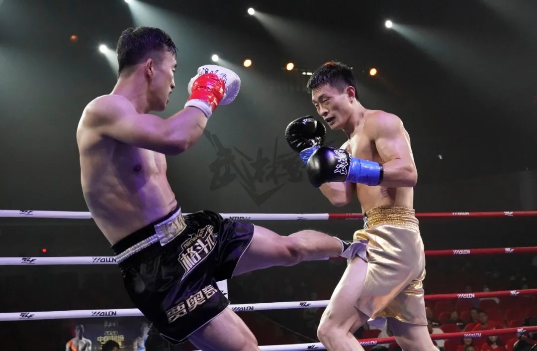 大爆冷响雷神剑刘响明一腿ko贾奥奇