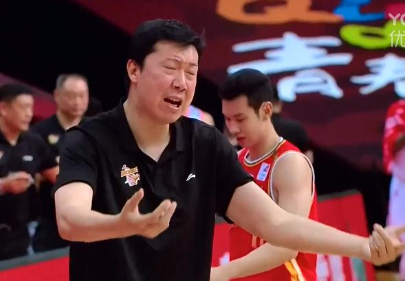 广东116-108,苏伟20分钟仅获3分4板6犯被罚下,杜锋笑了