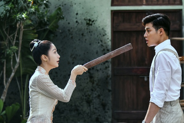 肖燕年纪虽然小,但演技真的很棒,眼神里面有戏,哭戏也十分感染人,人物