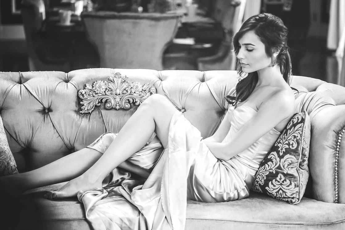 天鹅颈蚂蚁腰大长腿27图告诉你12年前的盖尔加朵究竟多美