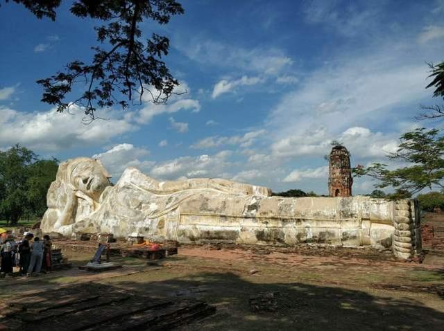 世界最大卧佛,长达42米,横躺"废墟"上|寺庙|卧佛|卧佛寺_新浪新闻