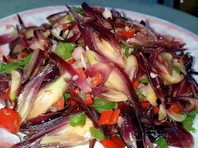 这道炝炒阳荷的做法是不是很简单呢,喜欢的话在家试试吧,阳荷中的营养