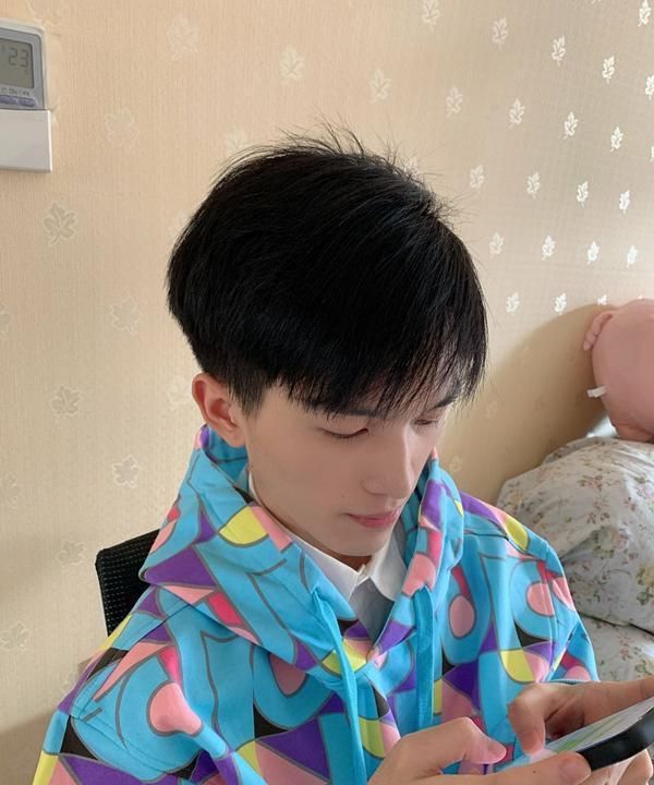 难言送玛莎拉蒂皮肤打开仓库还有意外惊喜网友预估能值不少钱