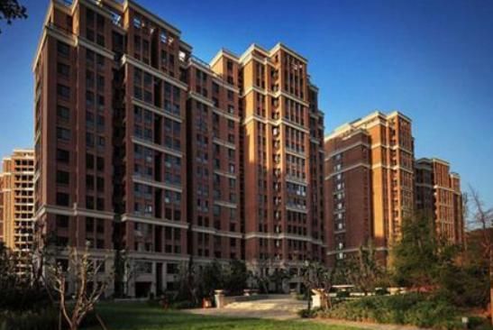 为什么老人都说，房子能买边户就别买中间户？现在才明白，在理休闲区蓝鸢梦想 - Www.slyday.coM