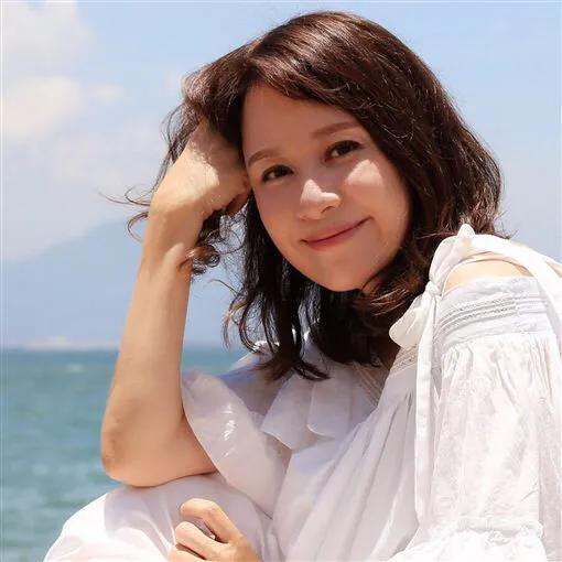 嫌弃刘恺威没名气「小刘嘉玲」邝文珣嫁入豪门被虐待毒打