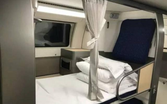 国内最舒服的火车,只卖卧铺上车就睡觉,被戏称为"移动宾馆"|列车|火车