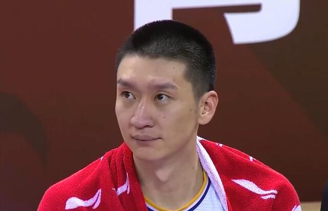 北控外援独揽全队前12分打爆2米21中锋,北控5替补压制上海|北控|宗赞