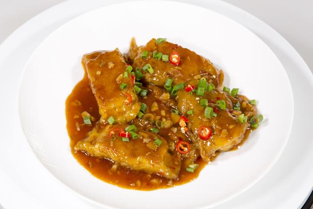 利鱼美味做法，吃一口就让你忘不掉，最后连汤汁都不剩休闲区蓝鸢梦想 - Www.slyday.coM