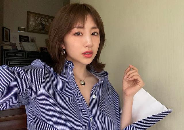 体操女神嫁1米58奥运五冠王,29岁韵味不减,母乳太多放冰箱冷藏|周捷