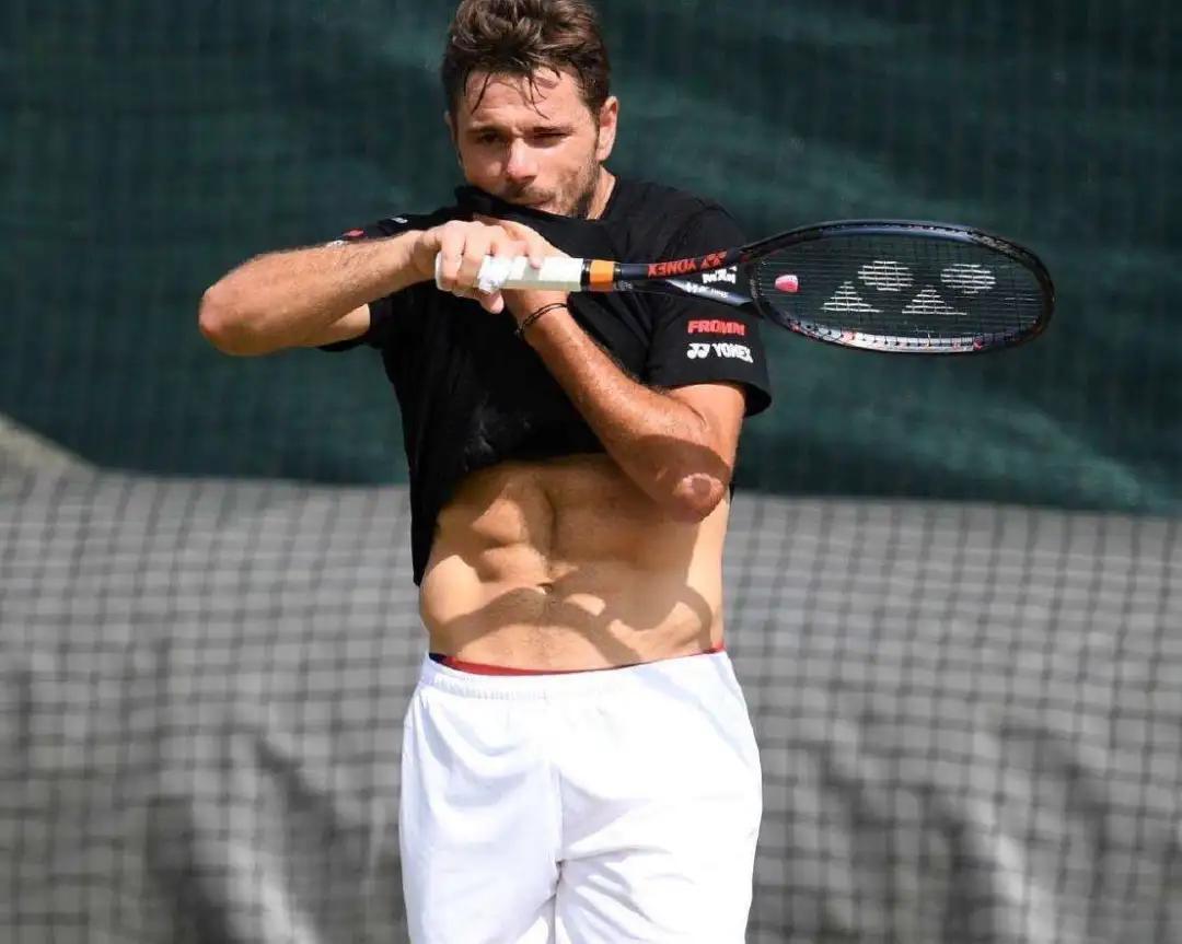 瓦林卡疑似新恋情曝光!交往对象竟是穆古鲁扎?