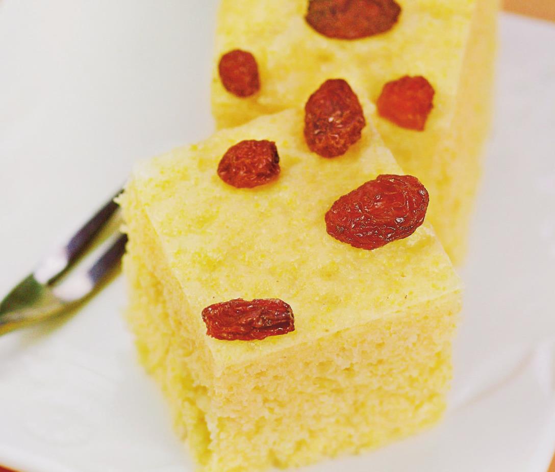 不用烤箱,不用打蛋器,松松软软的玉米蛋糕,好吃不上火