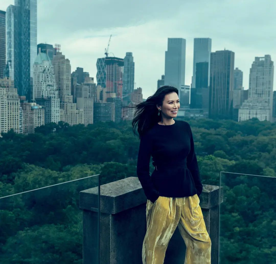 章泽天@邓文迪,独立女性是不是有更好的榜样?