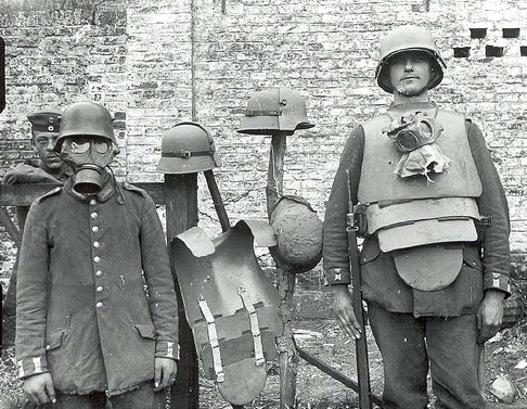 日耳曼士兵的标准件德式钢盔的发展历程