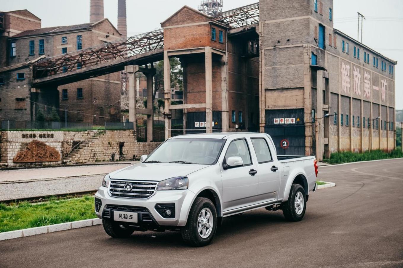 九万元国六标准柴油皮卡亮相,销量大户再出新