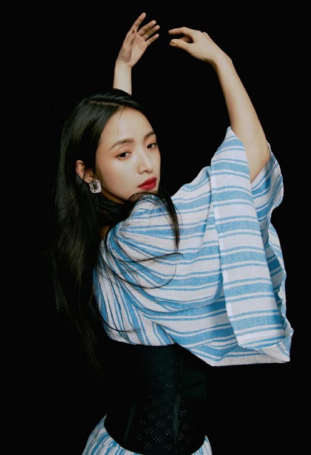 林依晨黑长直魅力大片