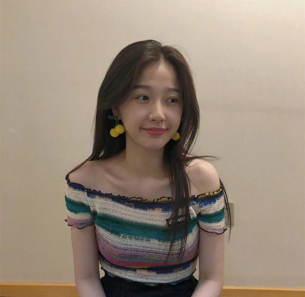 半藏森林"绿茶风"火遍全网!又纯又欲的女生才最斩男?