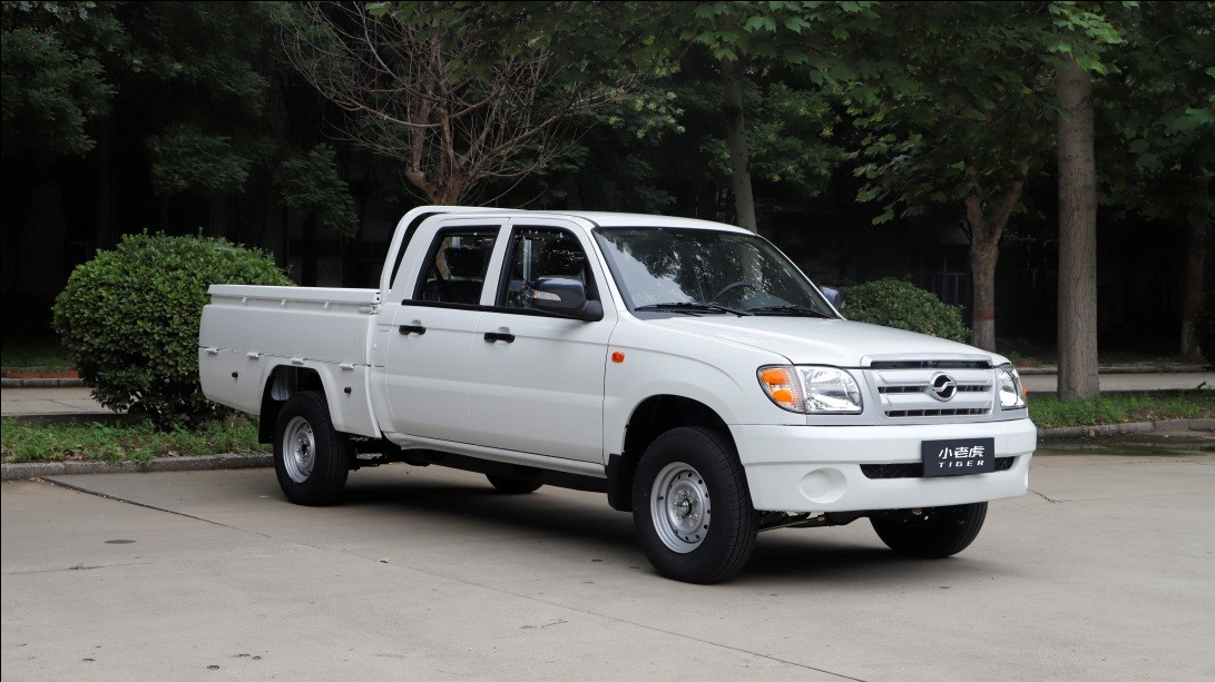 适合摆地摊的皮卡,1.5t三菱动力,三开门平底大货箱!5.98万起