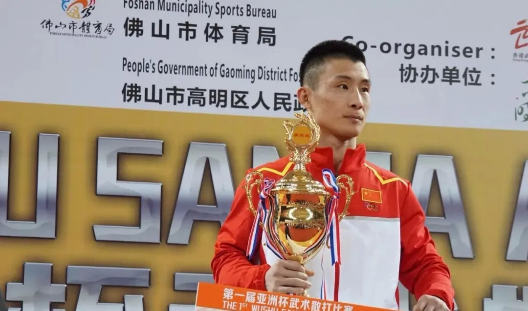 他是柳海龙师弟,中国 70 公斤级最硬散打人!