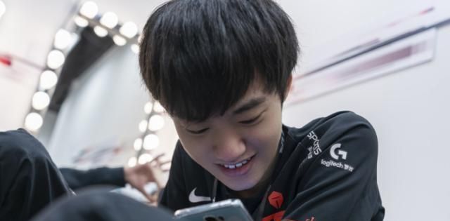 espn排名:tes排名第一,t1第二,rng排名第四