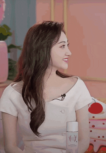 生图比精修还美,景甜怎么做到的?