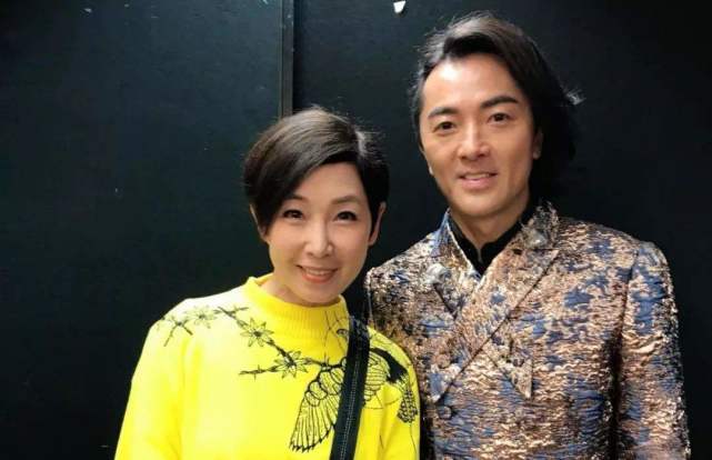 还有59岁女星陈复生也是何家的一员,对于陈复生,不知道大家还记得吗?