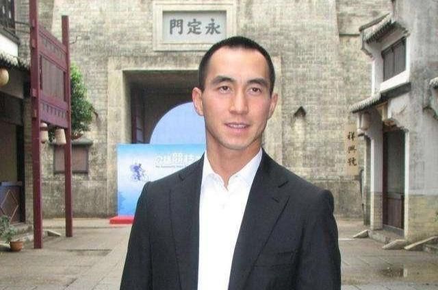 千亿赌王何鸿燊:一生共有17个子女,为何只有奚梦瑶能给他生孙子