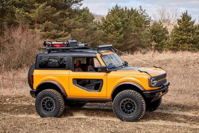 福特bronco霸气越野车展现出王者风范