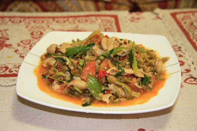 教你家常好吃的番茄炒笋块,吃一口就让你忘不掉,最后汤汁都不剩休闲区蓝鸢梦想 - Www.slyday.coM 教你家常好吃的番茄炒笋块,吃一口就让你忘不掉,最后汤汁都不剩休闲区蓝鸢梦想 - Www.slyday.coM