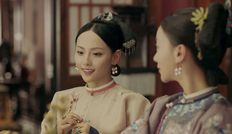 她18岁嫁55岁皇帝,受尽皇帝宠爱,最后却惨遭连降2级