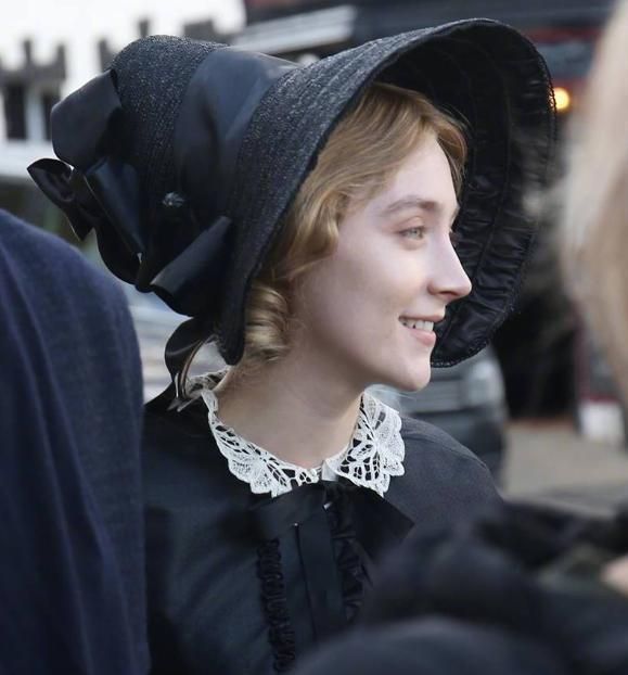 西尔莎罗南8岁演戏26岁出道16年却被吐槽越来越丑