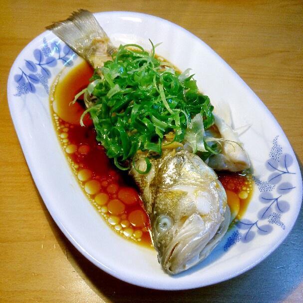 精选美食:菠萝虾球,凉拌菜芯,糖醋烧茄子,清蒸鱼的做法