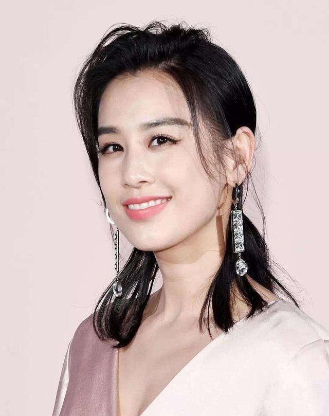 曾被老公当众吐槽没文化直言利用她赚钱如今却恩爱有加