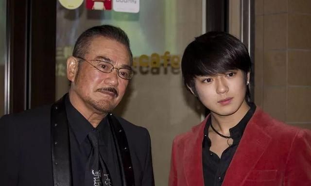 千叶真一依靠风云走红74岁刚大学毕业现在怎么样了